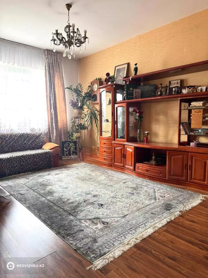 0 м², 3-комнатная квартира, этаж 6 из 9, изображение - 1