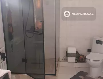 6-комнатный дом, 12 соток, 242 м²