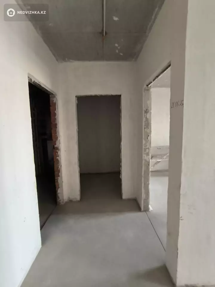 2-комнатная квартира, этаж 16 из 19, 52 м², фотография 2