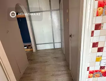 2-комнатная квартира, этаж 6 из 6, 52 м², миниатюра 1