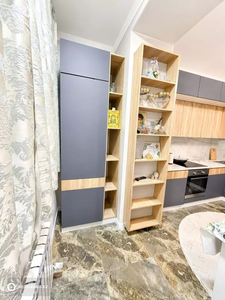 3-комнатная квартира, этаж 1 из 9, 85 м², фотография 2