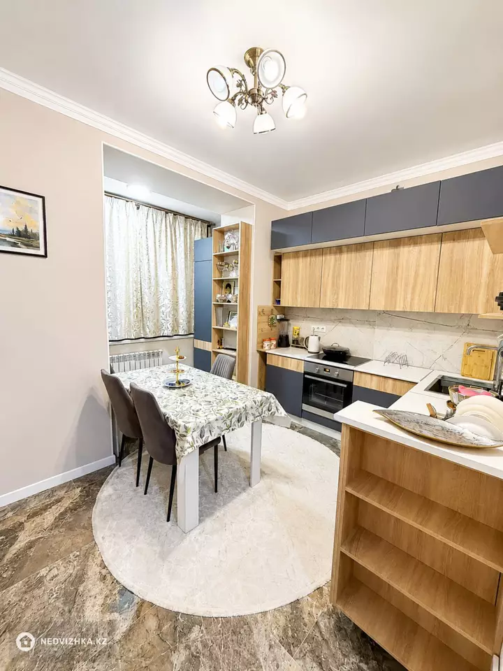3-комнатная квартира, этаж 1 из 9, 85 м²