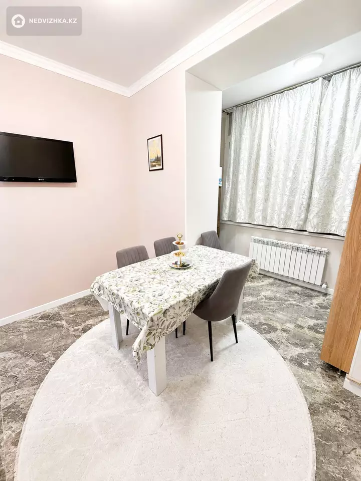 3-комнатная квартира, этаж 1 из 9, 85 м², фотография 4
