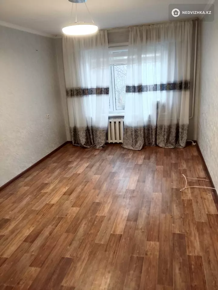2-комнатная квартира, этаж 1 из 5, 51 м², фотография 4