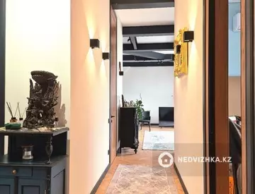 3-комнатная квартира, этаж 9 из 12, 102 м², миниатюра 1