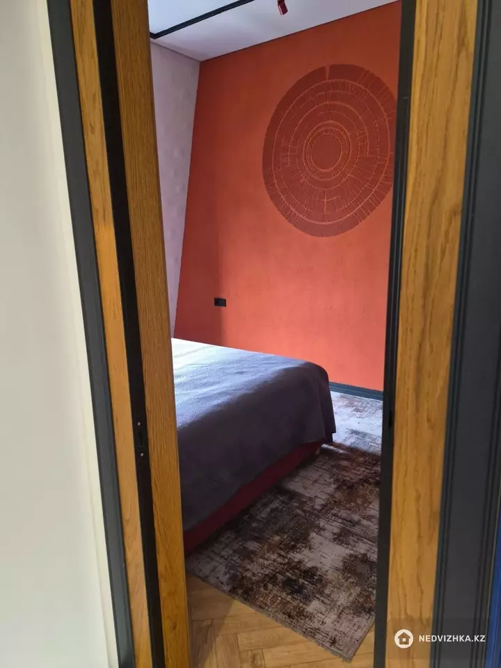 3-комнатная квартира, этаж 9 из 12, 102 м², фотография 3