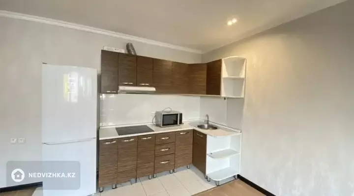 2-комнатная квартира, этаж 5 из 21, 65 м², 4-фотосурет