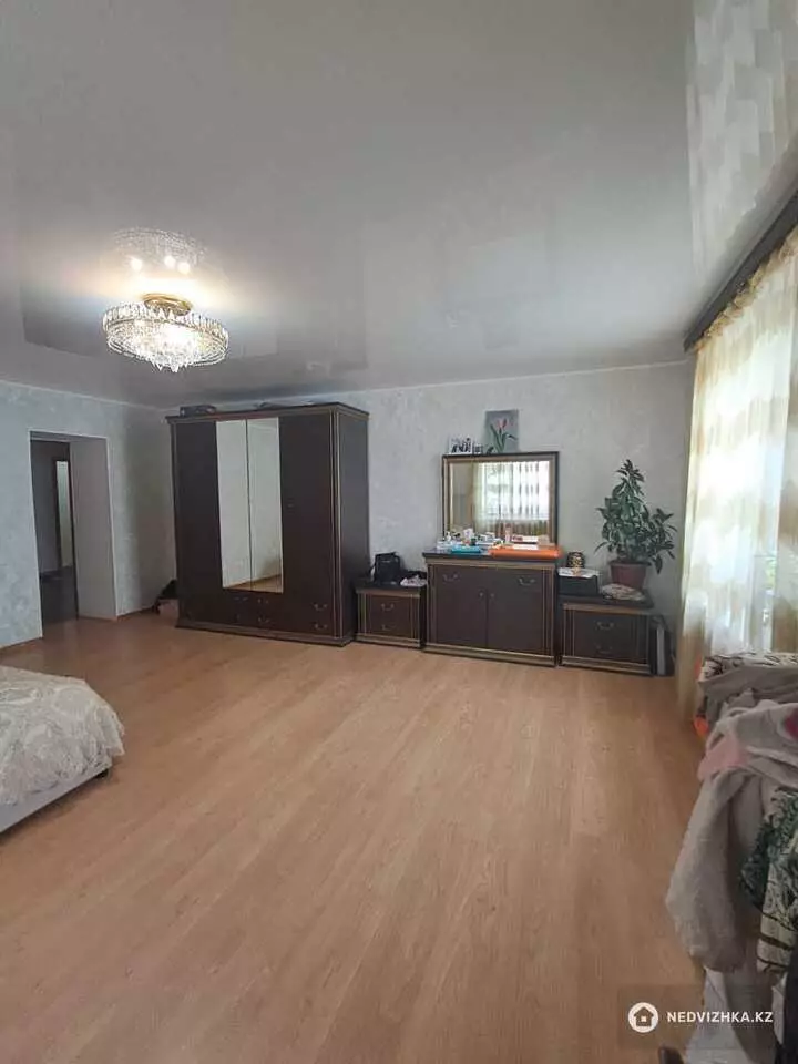 10-комнатный дом, 6 соток, 458 м², фотография 5