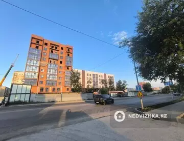 3-комнатная квартира, этаж 5 из 10, 94 м², миниатюра 1