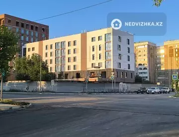 3-комнатная квартира, этаж 5 из 10, 94 м², миниатюра 3