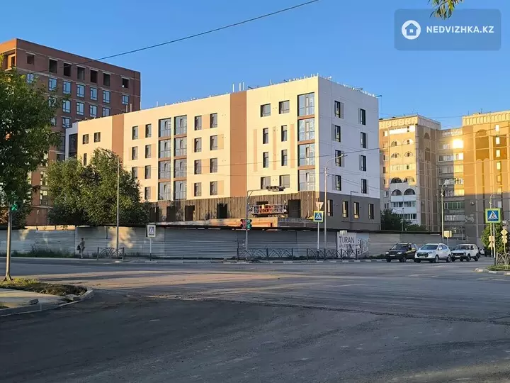 3-комнатная квартира, этаж 5 из 10, 94 м², фотография 3