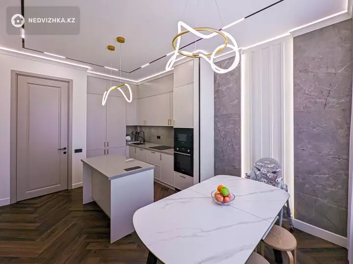 3-комнатная квартира, этаж 12 из 12, 95 м², фотография 5