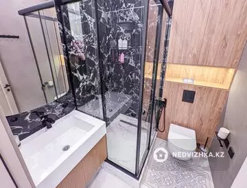 3-бөлмелі пәтер, қабат 12 барлық қабат саны 12, 95 м², 12-нобай