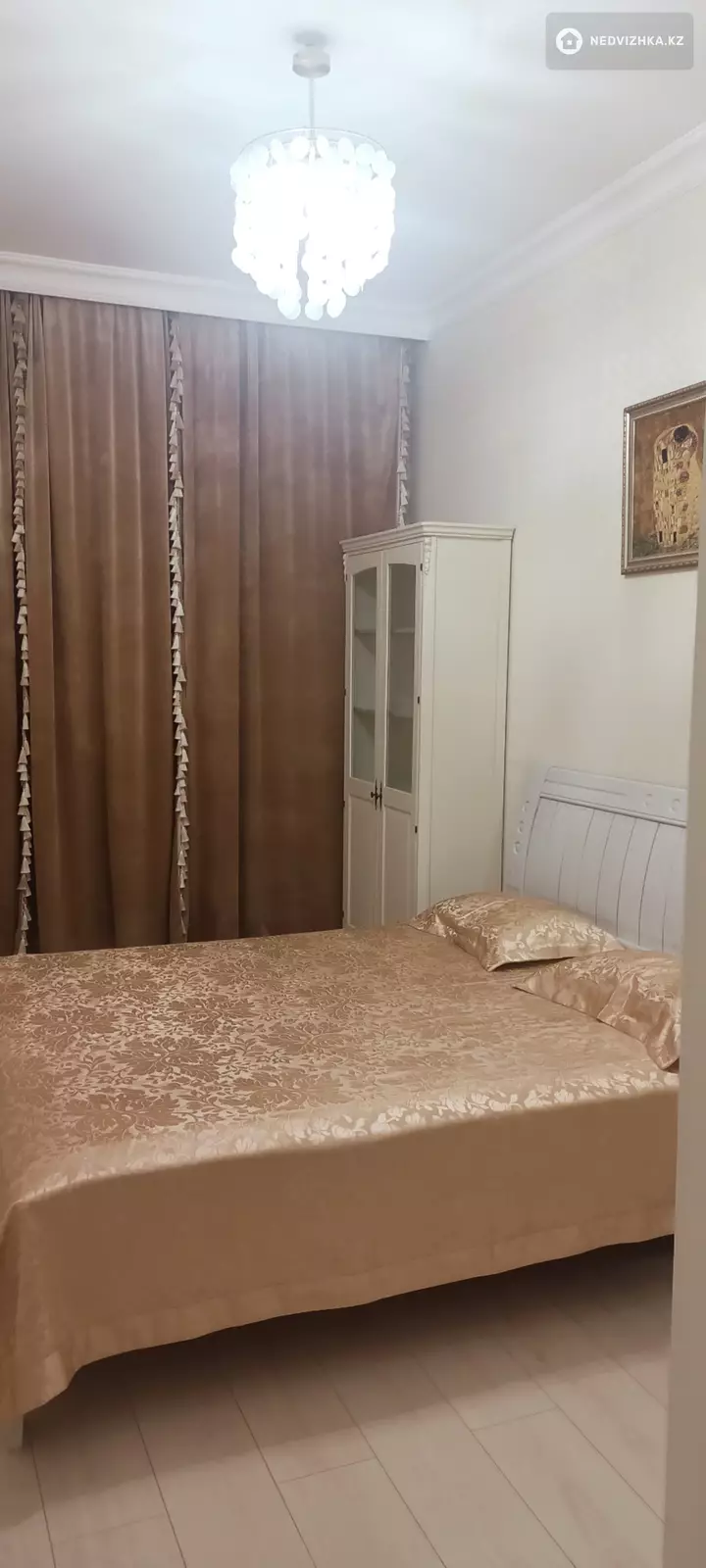 3-комнатная квартира, этаж 1 из 6, 90 м², Посуточно, фотография 2