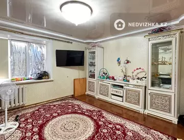 3-комнатная квартира, этаж 8 из 10, 82 м², миниатюра 7