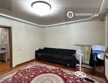 3-комнатная квартира, этаж 8 из 10, 82 м², миниатюра 8