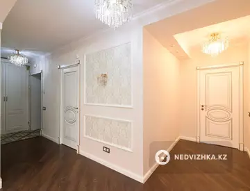 3-комнатная квартира, этаж 5 из 6, 111 м², миниатюра 3