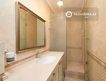 3-комнатная квартира, этаж 5 из 6, 111 м², миниатюра 1