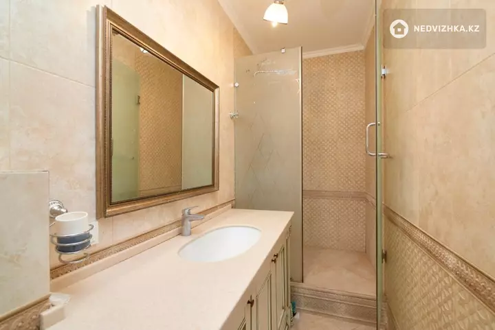 3-комнатная квартира, этаж 5 из 6, 111 м²