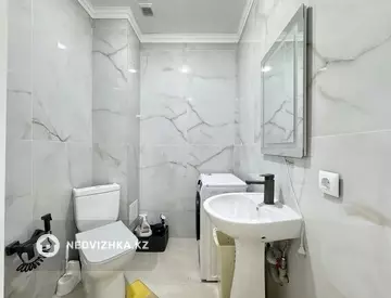 2-комнатная квартира, этаж 2 из 13, 72 м², миниатюра 4