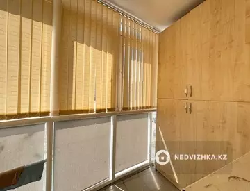 2-комнатная квартира, этаж 2 из 13, 72 м², миниатюра 6
