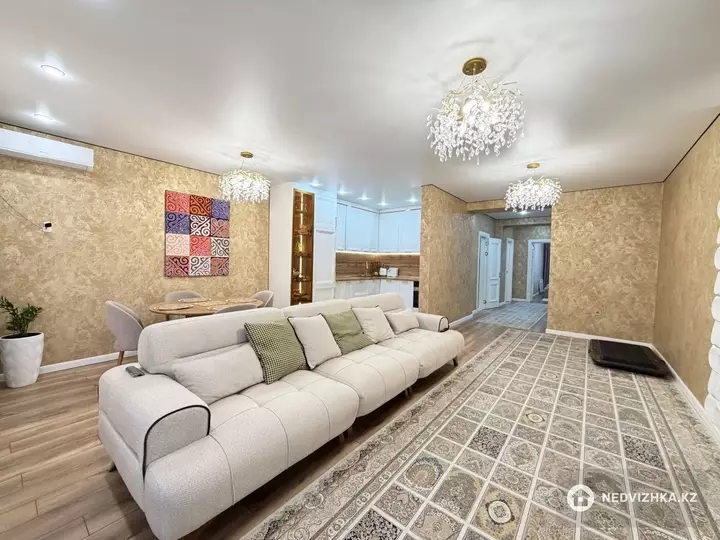 3-комнатная квартира, этаж 4 из 12, 92 м²