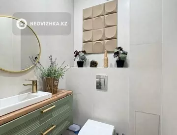 3-комнатная квартира, этаж 4 из 12, 92 м², миниатюра 6