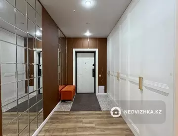 3-комнатная квартира, этаж 4 из 12, 92 м², миниатюра 11