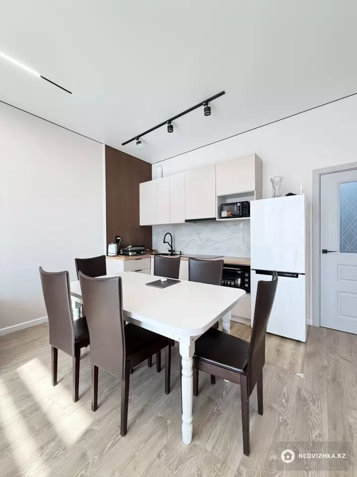 2-комнатная квартира, этаж 5 из 11, 58 м², фотография 2