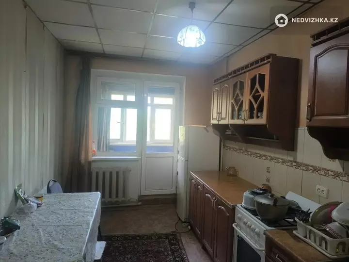 3-бөлмелі пәтер, қабат 4 барлық қабат саны 5, 65 м²