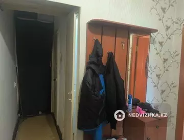 3-комнатная квартира, этаж 4 из 5, 65 м², миниатюра 6