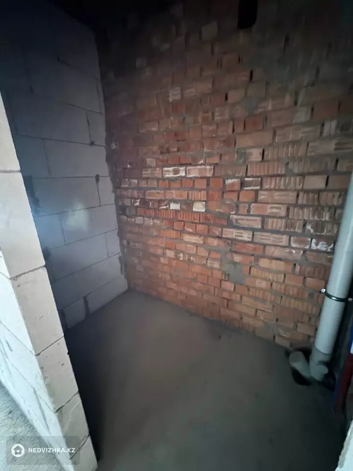 1-комнатная квартира, этаж 12 из 12, 34 м², фотография 4