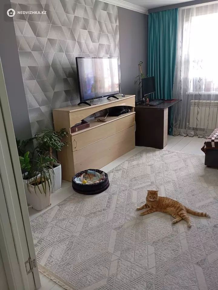 2-комнатная квартира, этаж 15 из 16, 52 м², фотография 2