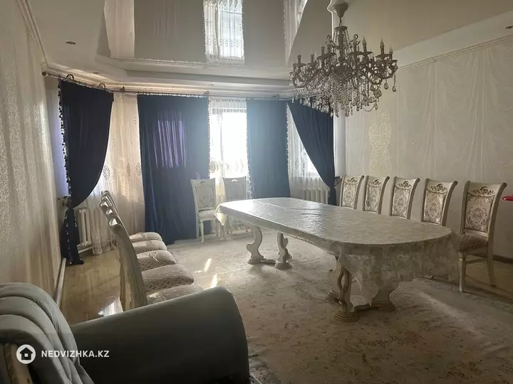 7-комнатный дом, 20 соток, 351 м²