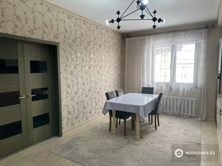 7-комнатный дом, 20 соток, 351 м², фотография 5