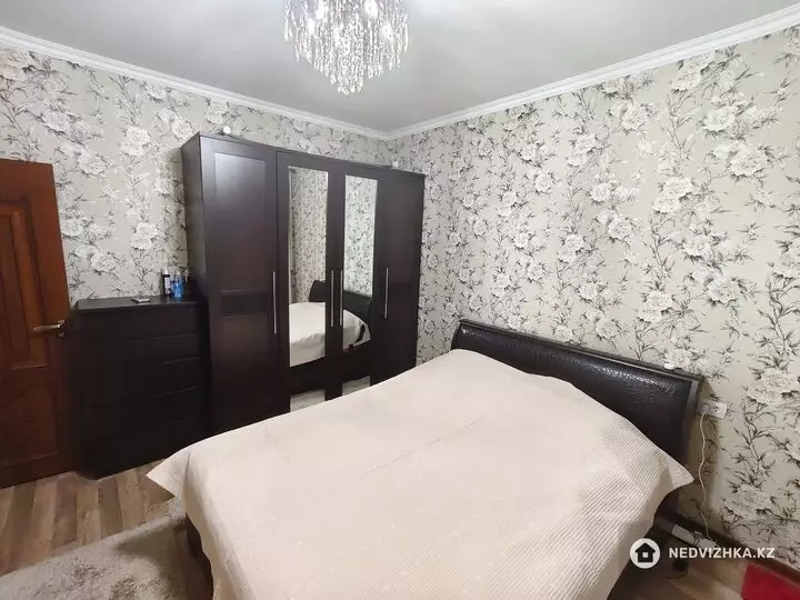 2-комнатная квартира, этаж 1 из 5, 55 м², фотография 2