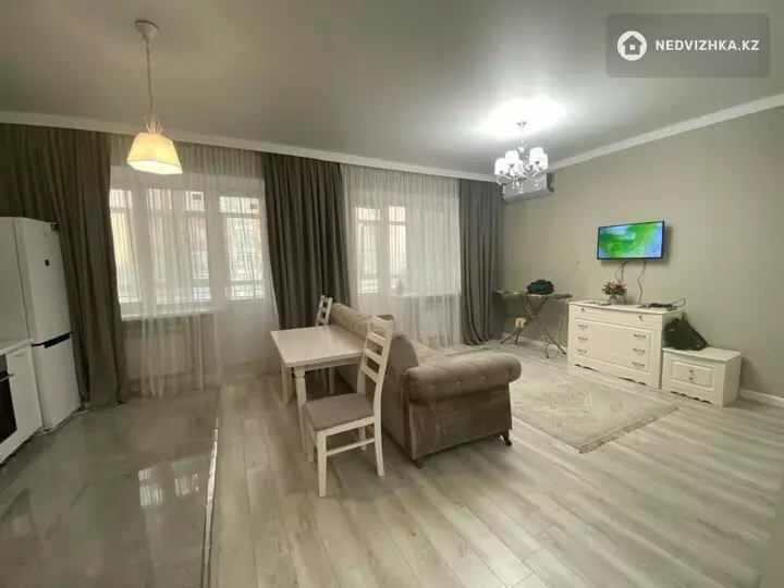 1-комнатная квартира, этаж 3 из 10, 47 м², фотография 2