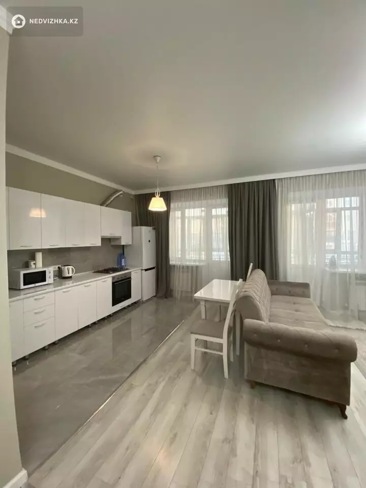 1-комнатная квартира, этаж 3 из 10, 47 м²