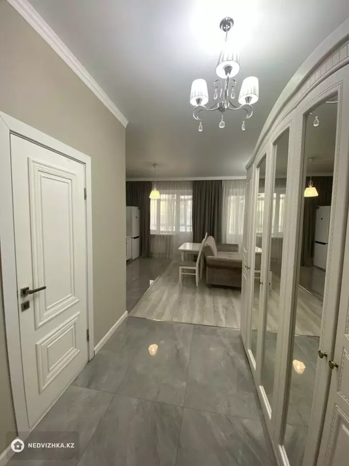 1-комнатная квартира, этаж 3 из 10, 47 м², фотография 3