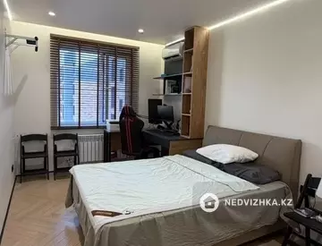 5-комнатная квартира, этаж 5 из 6, 142 м²
