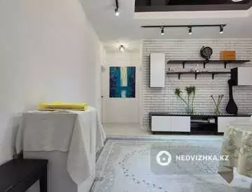 3-комнатная квартира, этаж 1 из 3, 76 м², миниатюра 10