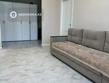 2-комнатная квартира, этаж 3 из 4, 65 м²
