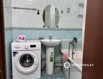 2-комнатная квартира, этаж 4 из 5, 55 м²