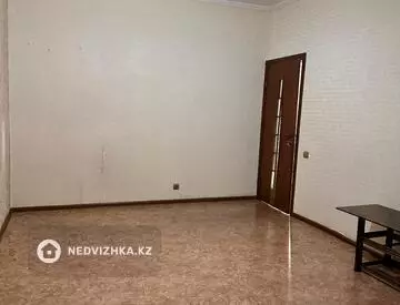 2-комнатная квартира, этаж 4 из 5, 55 м², миниатюра 8