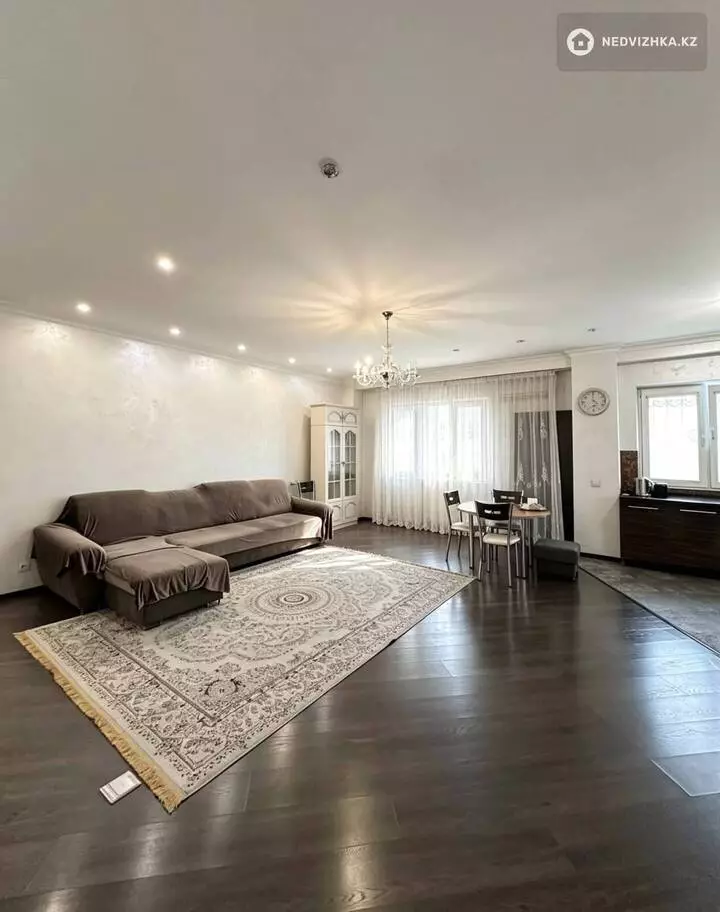 3-комнатная квартира, этаж 7 из 18, 130 м²