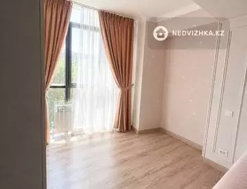 2-комнатная квартира, этаж 5 из 12, 73 м², миниатюра 1