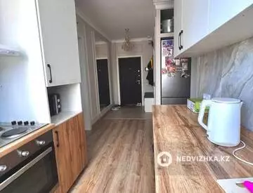 2-комнатная квартира, этаж 5 из 12, 73 м², миниатюра 3