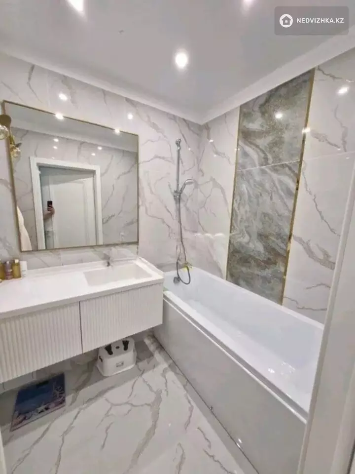 2-комнатная квартира, этаж 5 из 12, 73 м², фотография 4