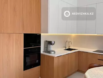 2-комнатная квартира, этаж 4 из 10, 58 м², миниатюра 4