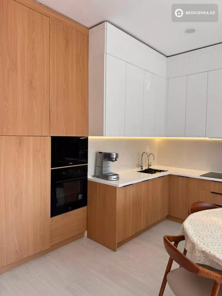 2-комнатная квартира, этаж 4 из 10, 58 м², фотография 4